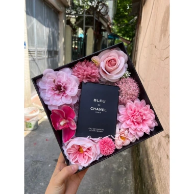 Hộp Nắp Mika Hoa Lụa Rỗng Giữa 23x23cm - Đựng Quà Tặng Mỹ Phẩm, Giá Ưu Đãi 185.000