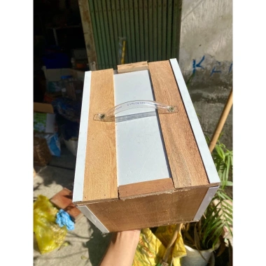 Hộp nuôi dế, sâu, cào cào gỗ 18x18,5x29cm lưới thoáng chắc chắn - Giá 92.000₫