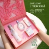 Hộp Quà Đặc Biệt Thanh Xuân Cỏ Mềm Set Quà 8/3 Ngừa Lão Hoá Da Dành Cho Mẹ Vợ Cô Giáo 5