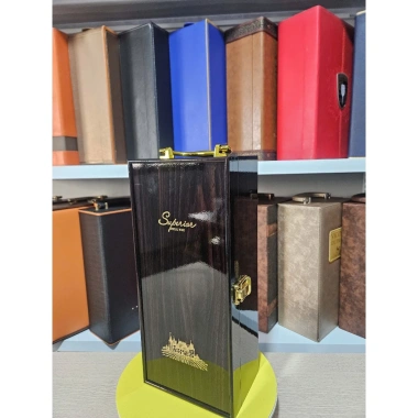 Hộp quà đựng rượu vang cao cấp - Hộp đen sơn mài sang trọng, giảm còn 145.000₫
