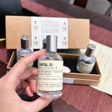 Hộp quà tặng Byredo 4 hương thơm gỗ nữ 30ml (13/29/31/33) - Giá 547.800 VNĐ