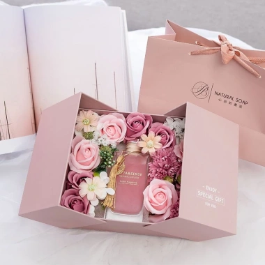 Hộp Quà Tặng Cao Cấp Citta Sweet Bright – Tinh Dầu, Nến, Thẻ Thơm Phòng LALUNA.CENT, Giá 398.000₫