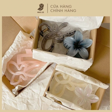 Hộp Quà Tặng Kẹp Tóc Nữ Nhà Cú Cài Tóc Hoa Sứ Nơ + Giấy Lót - Phong Cách Hot, Quà Sinh Nhật 8/3 20/10, Giá 17.5k 2