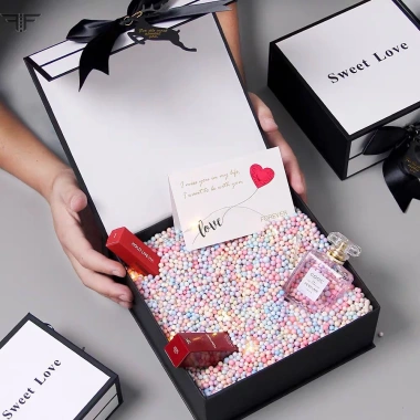 Hộp Quà Tặng Sinh Nhật và Valentine 30x20x11cm - Giấy Rơm Sang Trọng Kèm Túi Giấy