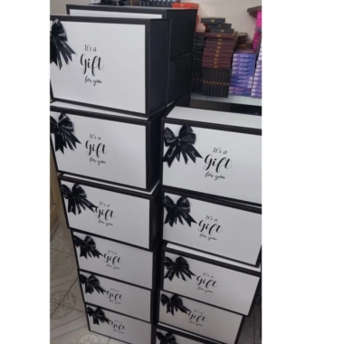 Hộp Quà Tặng Sinh Nhật và Valentine 30x20x11cm - Giấy Rơm Sang Trọng Kèm Túi Giấy 9 Hộp Quà Tặng Sinh Nhật và Valentine 30x20x11cm - Giấy Rơm Sang Trọng Kèm Túi Giấy 9
