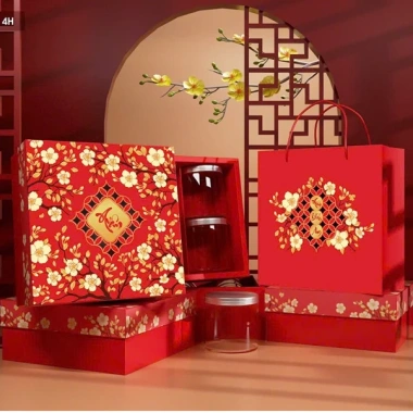 Hộp quà Tết 2.026 Mai Vàng 4H 21.5x23.5x10.5cm giá ưu đãi 37.200 VND - Hanashop