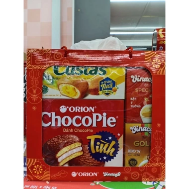 Hộp quà Tết bánh kẹo Orion và cafe Vinacafe - Giá chỉ 299.000, giảm tới 70.000 2 Hộp quà Tết bánh kẹo Orion và cafe Vinacafe - Giá chỉ 299.000, giảm tới 70.000 2