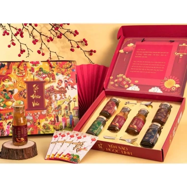 Hộp Quà Tết Đoàn Viên Hồng Đẳng Sâm Mật Ong Yến Sào Tiệt Trùng Sẵn Sàng 560.000đ 6 Hộp Quà Tết Đoàn Viên Hồng Đẳng Sâm Mật Ong Yến Sào Tiệt Trùng Sẵn Sàng 560.000đ 6