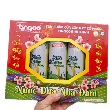 Hộp Quà Tết Nước Dừa Nha Đam Tinggo Gắng Kết Yêu Thương 5L 350ml + Túi Sách Đậm Đà 3