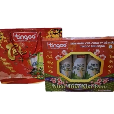 Hộp Quà Tết Nước Dừa Nha Đam Tinggo Gắng Kết Yêu Thương 5L 350ml + Túi Sách Đậm Đà 5