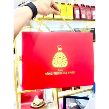 Hộp quà Tết XO ngâm Đông Trùng Hạ Thảo và Saffron 500ml - Giá ưu đãi 499.500đ 4 Hộp quà Tết XO ngâm Đông Trùng Hạ Thảo và Saffron 500ml - Giá ưu đãi 499.500đ 4