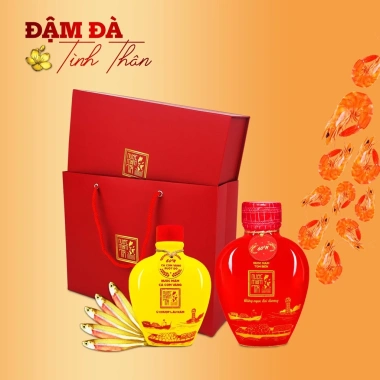 Hộp Quà Tình Thân: Nước Mắm Tĩn Tôm Biển 60N 500ml, Tĩn Cá Cơm Ruột Đỏ 250ml, Tặng Kiết Thành & Sốt Muối Chấm, Giá 690k