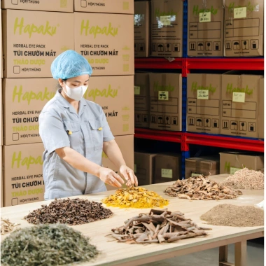 Hộp Quà Trung Thu Thảo Dược HAPAKU - Gối Điện Giảm Đau, Chúc Sức Khỏe Ông Bà Bố Mẹ 1.19tr 9