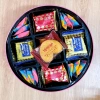 Hộp thiếc bánh qui kem mixed Hongya Hongkong - có túi xách, giảm giá 22 chỉ 105.999 VND 2