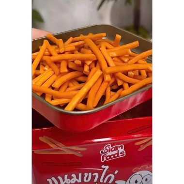 HOT FREESHIP Hộp Bim Bim Que Gà Cay Siam 400g - Bánh hộp sắt vị bim tăm, ngày hết hạn 03/2.026, giá chỉ 85.000 VND