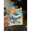 Hotwheels 2.024 Porsche 911 Carrera - mô hình ô tô chi tiết, giá ưu đãi 99.000 VND 2