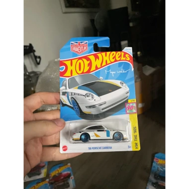 Hotwheels 2.024 Porsche 911 Carrera - mô hình ô tô chi tiết, giá ưu đãi 99.000 VND