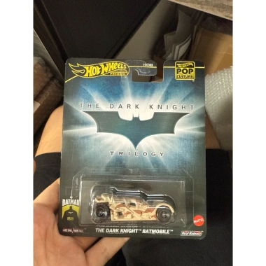 Hotwheels Premium Batmobile Dark Night - Mô hình ô tô chi tiết, giảm giá 189k 2