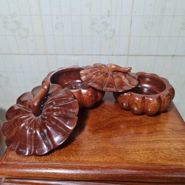 Hũ đựng hạt gỗ hương đỏ Gia Lai - Hộp dưa trang trí Tết, giảm còn 306.000 VND