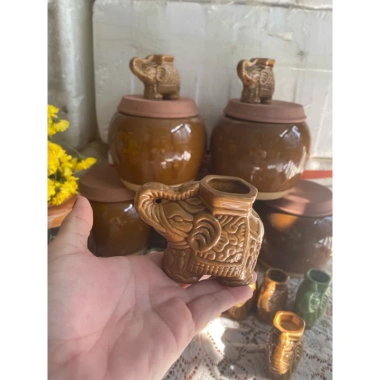 Hũ lọ đựng tăm hình con voi gốm sứ - Thiết kế đáng yêu, giá chỉ 30.000₫ 4 Hũ lọ đựng tăm hình con voi gốm sứ - Thiết kế đáng yêu, giá chỉ 30.000₫ 4