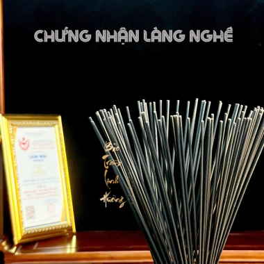 Hương Đen Mùi Tết - Bảo Trầm Linh Hương Nhang 35k Trám Thơm Tự Nhiên Đồ Thờ Cúng 3