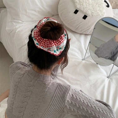 HYCEO Scrunchies Ren Tóc Co Giãn Nhiều Màu Cao Cấp Dây Buộc Đuôi Ngựa 37.800đ 6 HYCEO Scrunchies Ren Tóc Co Giãn Nhiều Màu Cao Cấp Dây Buộc Đuôi Ngựa 37.800đ 6