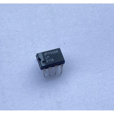 IC LM311N 1 CON - Bộ So Sánh Độ Chính Xác, Giá 8.320 VND Khuyến Mãi