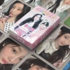 ILLIT Wonhee Laser Card 50 tấm thẻ ảnh KPOP LOMO - Hình nhóm nhạc, giảm giá 57,200 VND