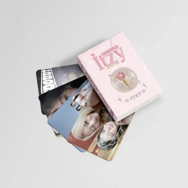 ITZY Laser Card Set 50 Tấm Thẻ Ảnh LOMO - Hình Nhóm Nhạc KPOP, Giá chỉ 57.200₫ 3