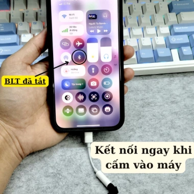 Jack chuyển đổi tai nghe L sang 3.5 cho iPhone 14/13/12/11/X/8/7 - Hỗ trợ Mic không BLT