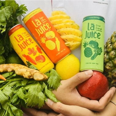 Juice Thùng 12 Lon Nước Ép Trái Cây và Rau Củ Thật Detox Ngọt Tự Nhiên - Tặng Túi Xịn Đơn 249K - Chỉ 383.000₫