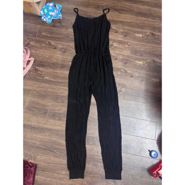 Jum Thun Dài Đen Size M 2hand - Giá Gốc 45,150 VNĐ, Giảm còn 35,000 VNĐ Jum Thun Dài Đen Size M 2hand - Giá Gốc 45,150 VNĐ, Giảm còn 35,000 VNĐ