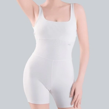Jumpsuit Đùi Gym Yoga Nữ UNIQ Khoét Lưng Khuy Trang Trí - Giá chỉ 359.000₫