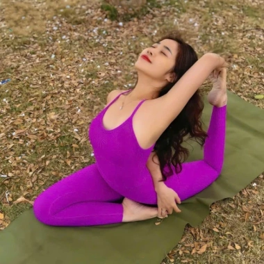 Jumpsuit Set Nữ Yoga Tập Thun Gân Gấm Co Giãn 4 Chiều Thấm Hút Mồ Hôi - Giá 545k