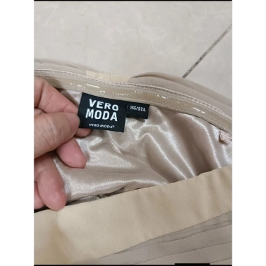 Jumpsuit Vero Moda ống rộng cho nữ cao 1m55-1m65 - Đẹp, giá chỉ 199.000 VND 2 Jumpsuit Vero Moda ống rộng cho nữ cao 1m55-1m65 - Đẹp, giá chỉ 199.000 VND 2