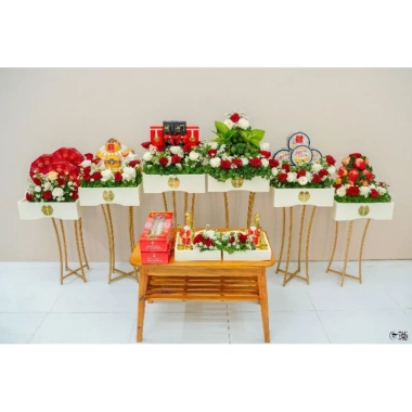 Kệ để tráp lễ đa năng, thiết kế hiện đại, chịu lực cao - Giá 250.000đ (giảm từ 317.500đ) 5 Kệ để tráp lễ đa năng, thiết kế hiện đại, chịu lực cao - Giá 250.000đ (giảm từ 317.500đ) 5