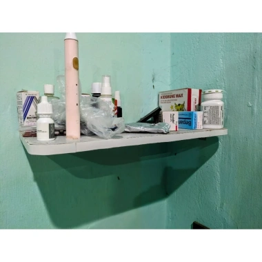 Kệ gỗ góc tường kèm phụ kiện - Thiết kế hiện đại, giá 60.000₫, giảm sốc 2 Kệ gỗ góc tường kèm phụ kiện - Thiết kế hiện đại, giá 60.000₫, giảm sốc 2