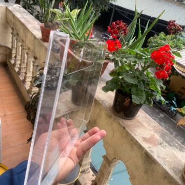 Kệ Mica Đựng Tờ Rơi Treo Tường Trong Suốt Khổ A3‑A6 - Giá 32.000 VND, Phù Hợp Cá Nhân và Doanh Nghiệp