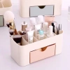 Kệ mỹ phẩm nhiều ngăn nhựa - Giá 19.500đ, gọn gàng, tiện lợi cho bàn