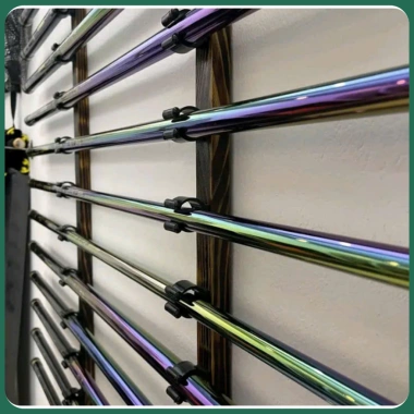 Kệ treo cần câu gỗ 12 móc – Tiết kiệm, chắc chắn, giá ưu đãi 270.000đ