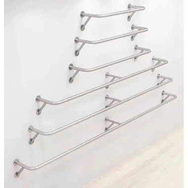 Kệ treo quần áo inox thanh u chống chéo - Bán tường chắc chắn, giá chỉ 169.000đ