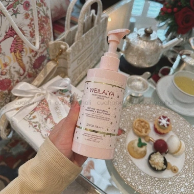 Kem Body Nâng Tone Hoa Hồng Weilaiya SPF30 PA+++ 200ml - Giá 480.000, Dưỡng ẩm và Trắng Da 4 Kem Body Nâng Tone Hoa Hồng Weilaiya SPF30 PA+++ 200ml - Giá 480.000, Dưỡng ẩm và Trắng Da 4