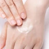 Kem cấp ẩm da tay Kosé CoenRich Q10+ Extra Guard Moist Shield 80g: Dưỡng sâu, bảo vệ lâu, giá chỉ 139k 3