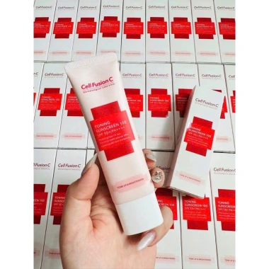 Kem chống nắng Cell Fusion C Toning - Nâng tông da, bảo vệ SPF 50, giảm giá 315k