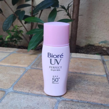 Kem Chống Nắng Dạng Sữa Bioré UV SPF 50+ PA+++ 30ml - Siêu Nhẹ, Không Nhờn, Giá Chỉ 112.000₫ 5