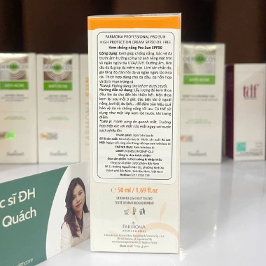 Kem chống nắng Farmona Pro Sun SPF 50 50ml - Trắng da, dưỡng ẩm, kiềm dầu, hỗ trợ da mụn - Giảm giá 20% chỉ 448.048₫ 2
