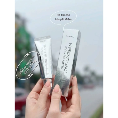 Kem chống nắng HERA RISE DAILY SUN CREAM SPF50+ kiềm dầu, nâng tone, giảm còn 390.000đ