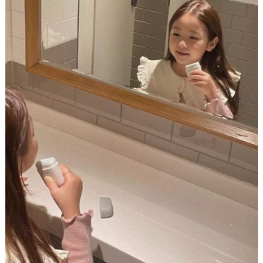 Kem Chống Nắng Jungsaemmool Kids Mild Sun Stick 17g – Bảo Vệ Da Bé, Không Bôi Nhờn, Giá 570.000 5