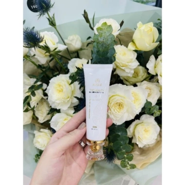 Kem chống nắng Jushi Top Beauty SPF50+ Dưỡng ẩm, không nhờn - Giá chỉ 399.000₫ (giảm từ 502.740₫) 9 Kem chống nắng Jushi Top Beauty SPF50+ Dưỡng ẩm, không nhờn - Giá chỉ 399.000₫ (giảm từ 502.740₫) 9