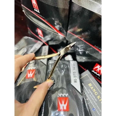 Kèm da AAA HL555 205 siêu bén cắt da cực thích giá ưu đãi 150.000 VNĐ